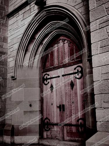 RED DOOR